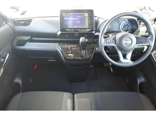 ルークス ６６０　ハイウェイスターＸ　社用車ＵＰ／純正９インチメモリーナビ・フルセ（3枚目）