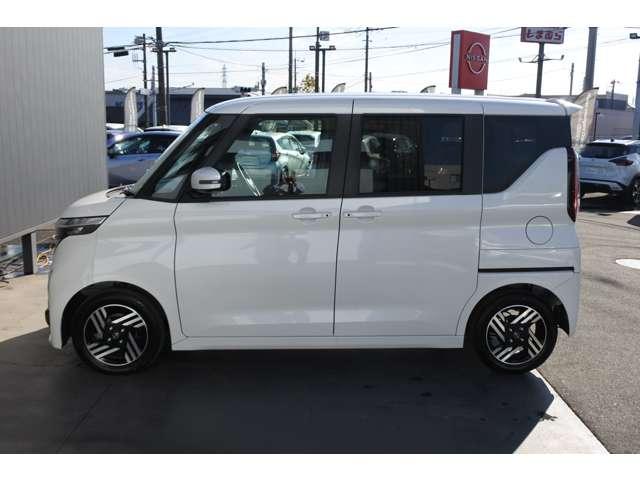 ルークス ６６０　ハイウェイスターＸ　社用車ＵＰ／純正９インチメモリーナビ・フルセ（5枚目）