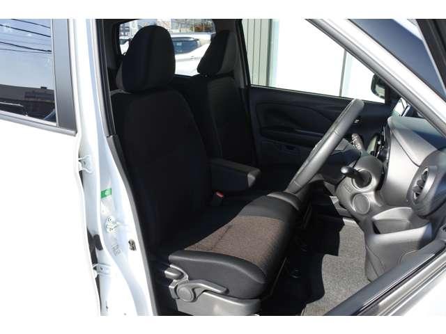 デイズ ６６０　ハイウェイスターＸ　社用車ＵＰ／純正９インチメモリーナビ・フルセ（9枚目）