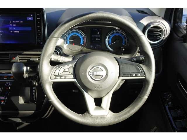 デイズ ６６０　ハイウェイスターＸ　社用車ＵＰ／純正９インチメモリーナビ・フルセ（11枚目）