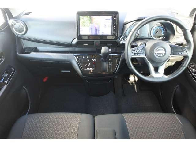 デイズ ６６０　ハイウェイスターＸ　社用車ＵＰ／純正９インチメモリーナビ・フルセ（3枚目）