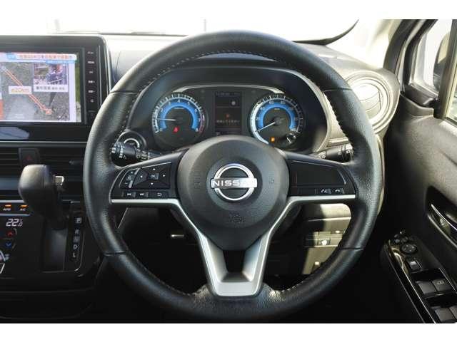 デイズ ６６０　ハイウェイスターＸ　社用車ＵＰ／純正９インチメモリーナビ・フルセ（11枚目）