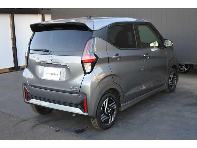 デイズ ６６０　ハイウェイスターＸ　社用車ＵＰ／純正９インチメモリー・フルセグ・（8枚目）