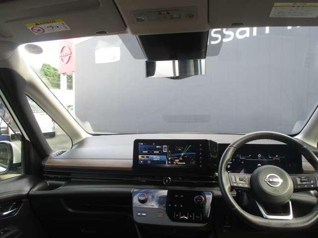 セレナ １．４　ｅ－ＰＯＷＥＲ　ハイウェイスターＶ　プロパイロット／ナビ／全方位モニター／踏み（3枚目）