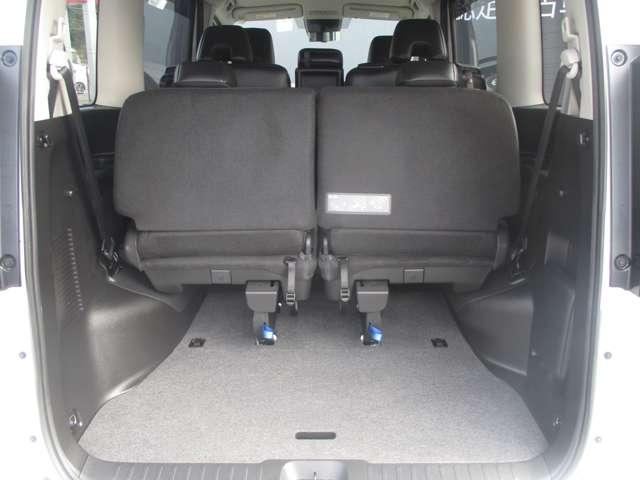 セレナ １．４　ｅ－ＰＯＷＥＲ　ハイウェイスターＶ　プロパイロット／ナビ／全方位モニター／踏み（14枚目）