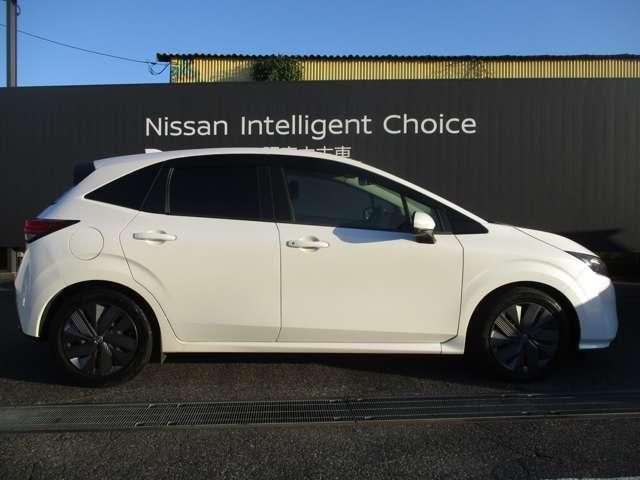 ノート １．２　Ｘ　ナビ／ＥＴＣ／踏み間違い防止／横滑り防止／障害（4枚目）