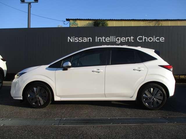 ノート １．２　Ｘ　ナビ／ＥＴＣ／踏み間違い防止／横滑り防止／障害（5枚目）