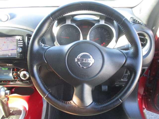 ジューク １．５　１５ＲＸ　タイプＶ　ナビ／バックカメラ／フロントフォグランプ／（11枚目）