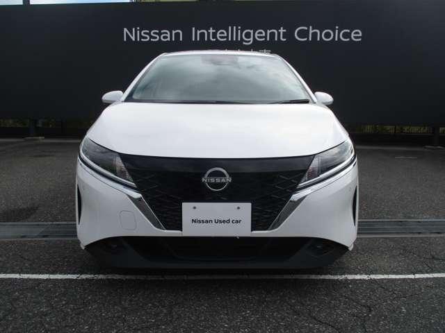 ノート １．２　Ｘ　ナビ／全方位モニター／踏み間違い防止／衝突（2枚目）