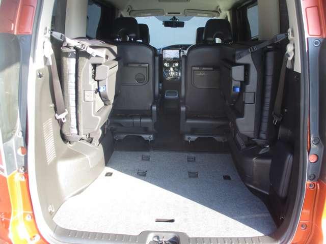 セレナ 1.2 e-POWER ハイウェイスター G プロパイロット/ナビ/全方位モニター/後席(11枚目)