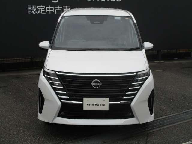 セレナ ２．０　ハイウェイスターＶ　４ＷＤ　プロパイロット／ナビ／全方位モニター／踏み（2枚目）