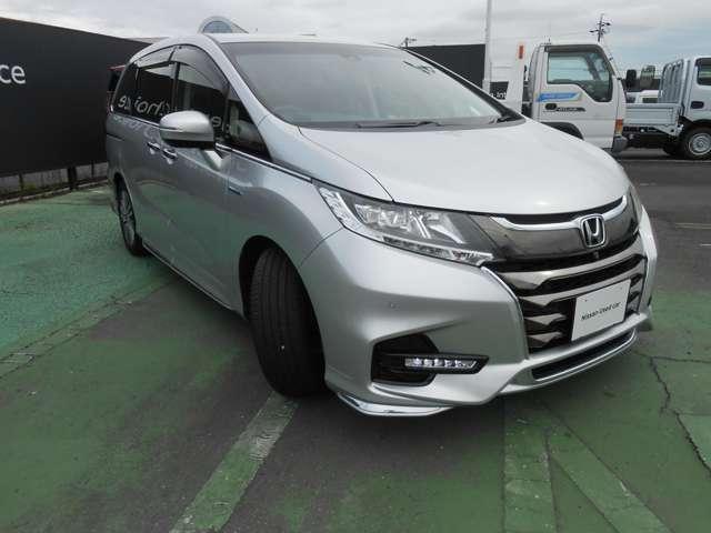 オデッセイハイブリッド ２．０　ハイブリッド　ホンダ　センシング　ＣＭＢＳ　ＥＴＣ　エアバッグ　Ｂカメラ　オートクルーズコントロール　レーンキープアシスト　スマートキー　ドラレコ　ワンオ－ナ－（3枚目）