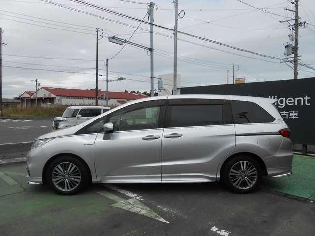 オデッセイハイブリッド ２．０　ハイブリッド　ホンダ　センシング　ＣＭＢＳ　ＥＴＣ　エアバッグ　Ｂカメラ　オートクルーズコントロール　レーンキープアシスト　スマートキー　ドラレコ　ワンオ－ナ－（9枚目）