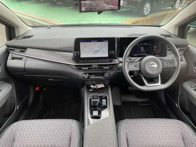 オーラ 1.2 G メモリーナビ アラウンドビュー 自動(被害軽減)ブレーキ 試乗車アップ LED LKA サイドカメラ ETC ドライブレコーダー カーテンエアバッグ イモビライザー アルミホイール 禁煙 インテリジェントキー パワーウィンドウ(4枚目)