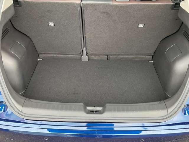 オーラ 1.2 G メモリーナビ アラウンドビュー 自動(被害軽減)ブレーキ 試乗車アップ LED LKA サイドカメラ ETC ドライブレコーダー カーテンエアバッグ イモビライザー アルミホイール 禁煙 インテリジェントキー パワーウィンドウ(7枚目)