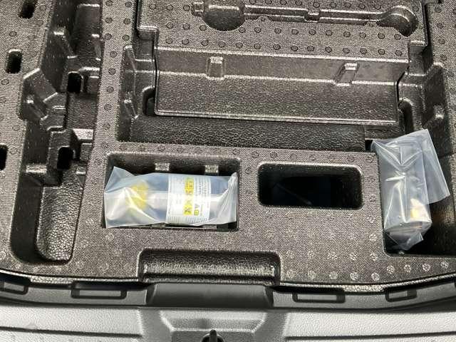 オーラ 1.2 G メモリーナビ アラウンドビュー 自動(被害軽減)ブレーキ 試乗車アップ LED LKA サイドカメラ ETC ドライブレコーダー カーテンエアバッグ イモビライザー アルミホイール 禁煙 インテリジェントキー パワーウィンドウ(11枚目)