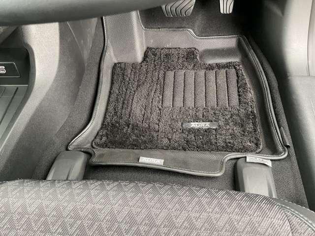 オーラ 1.2 G メモリーナビ アラウンドビュー 自動(被害軽減)ブレーキ 試乗車アップ LED LKA サイドカメラ ETC ドライブレコーダー カーテンエアバッグ イモビライザー アルミホイール 禁煙 インテリジェントキー パワーウィンドウ(16枚目)