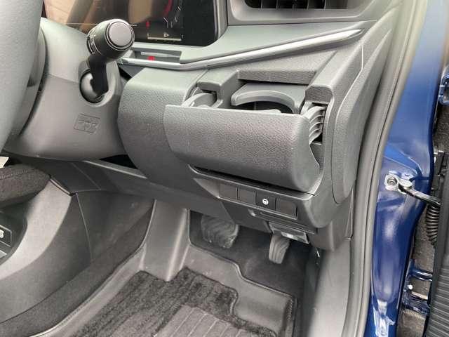 オーラ 1.2 G メモリーナビ アラウンドビュー 自動(被害軽減)ブレーキ 試乗車アップ LED LKA サイドカメラ ETC ドライブレコーダー カーテンエアバッグ イモビライザー アルミホイール 禁煙 インテリジェントキー パワーウィンドウ(19枚目)