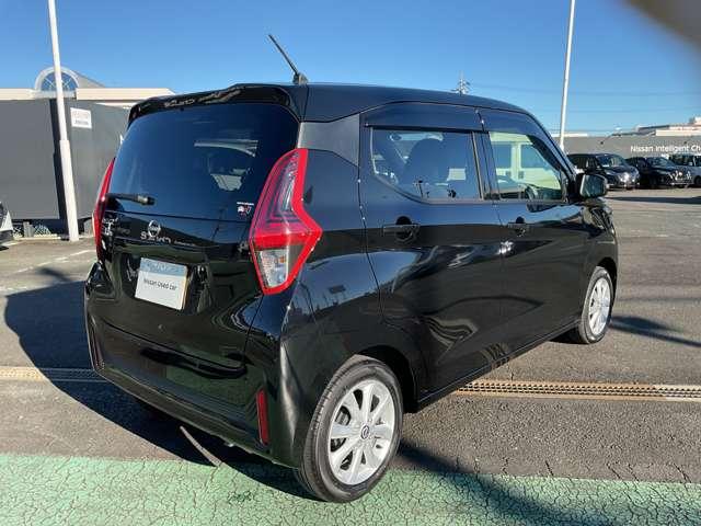 デイズ 660 X アラウンドM 踏み間違え防止 禁煙 スマートキー 1オーナー ETC レーンキープ アイドリングストップ ドライブレコーダー キーレス フルオートエアコン ナビTV WAB 記録簿 運転席エアバック(11枚目)