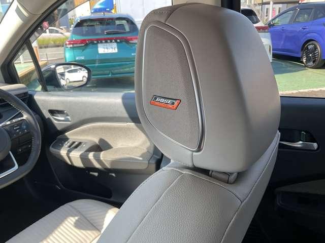 オーラ １．２　Ｇ　ＦＯＵＲ　レザーエディション　４ＷＤ　メモリーナビ　プロパイロット　ワンオ－ナ－車　ＬＫＡ　試乗車　追従クルコン　禁煙　ＬＥＤライト　バックモニター　ドライブレコーダー　インテリキー　寒冷地仕様　４ＷＤ　ＥＴＣ　アルミ　サイドカメラ　盗難警報器　キーレスエントリー（12枚目）