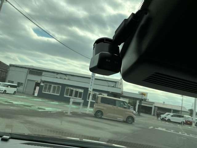 ノート 1.2 X ・メモリーナビ・アラウンドビューモニター 衝突被害軽減ブレ-キ 全方位カメラ ETC付 レーダークルーズ レーンアシスト インテリジェントキー ドラレコ アイドリングストップ 盗難防止システム ワンセグTV TVナビ サイドカーテンエアバック(11枚目)