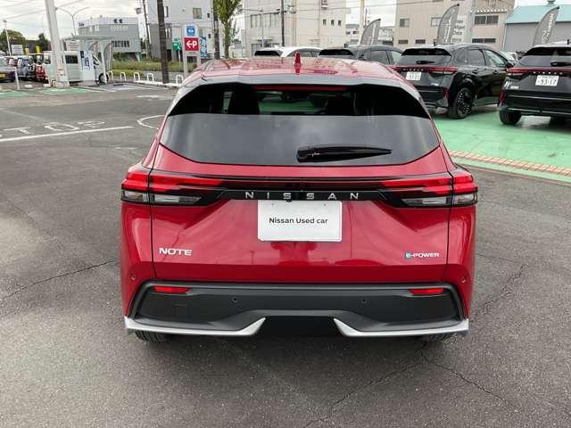 ノート 1.2 X メーカーナビ ドラレコ 衝突被害軽減ブレ-キ 全方位カメラ ETC付 LEDヘッドライト レーンアシスト インテリジェントキー ドラレコ 整備記録簿 ワンセグTV TVナビ サイドカーテンエアバック メモリーナビ キーレス(5枚目)
