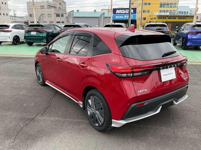 ノート 1.2 X メーカーナビ ドラレコ 衝突被害軽減ブレ-キ 全方位カメラ ETC付 LEDヘッドライト レーンアシスト インテリジェントキー ドラレコ 整備記録簿 ワンセグTV TVナビ サイドカーテンエアバック メモリーナビ キーレス(8枚目)