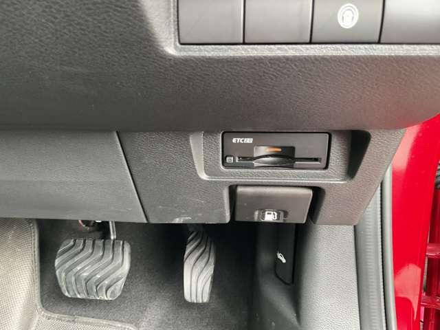 ノート 1.2 X メーカーナビ ドラレコ 衝突被害軽減ブレ-キ 全方位カメラ ETC付 LEDヘッドライト レーンアシスト インテリジェントキー ドラレコ 整備記録簿 ワンセグTV TVナビ サイドカーテンエアバック メモリーナビ キーレス(12枚目)