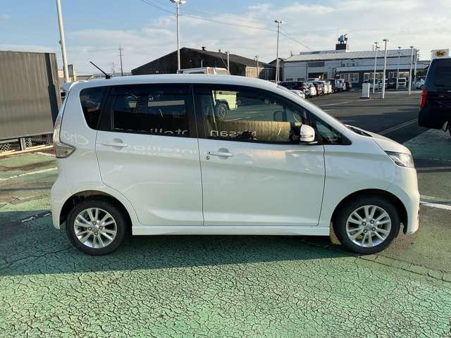 デイズ 660 ハイウェイスターX 日産純正ナビ 全席PW PS カーナビ AAC 1オーナー車 アルミホイール 記録簿 ABS メモリーナビ エアバック(6枚目)