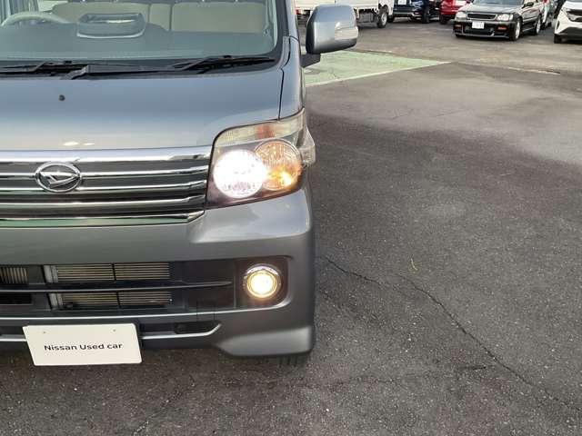 キセノンヘッドランプ