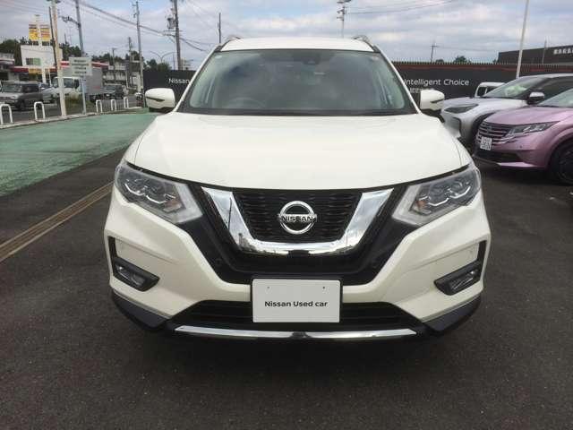 エクストレイル ２．０　２０Ｘｉ　２列車　アイドリングストップ車　ＬＥＤヘットライト　寒冷地仕様　Ｒカメラ　盗難防止装置　インテリキー　レーンキープアシスト　ＥＴＣ　ドライブレコーダー　キーフリー　ＴＶナビ　オートエアコン　アルミホイール（2枚目）