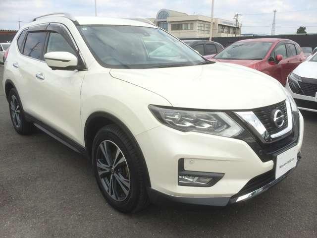 エクストレイル ２．０　２０Ｘｉ　２列車　アイドリングストップ車　ＬＥＤヘットライト　寒冷地仕様　Ｒカメラ　盗難防止装置　インテリキー　レーンキープアシスト　ＥＴＣ　ドライブレコーダー　キーフリー　ＴＶナビ　オートエアコン　アルミホイール（3枚目）