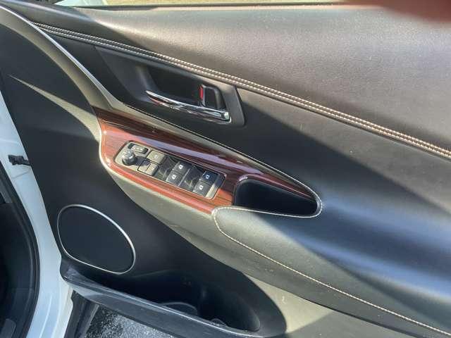 ハリアー 2.0 プレミアム トヨタ純正カーナビ ETC カーテンエアバッグ クルーズC 記録簿あり Bカメラ LEDライト メモリナビ オートエアコン エアバッグ AW パワーウィンドウ ナビ&TV キーレス パワステ ドラレコ ABS 助手席エアバック(11枚目)