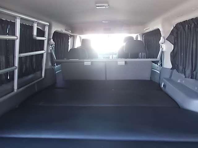 ＮＶ３５０キャラバンバン ２．０　プレミアムＧＸ　ロングボディ　メモリーナビ　ＴＶ　アラウンドビュカメラ　ブレーキサポート　全周囲カメラ　盗難防止装置　ＡＣ　ワンオーナー　バックカメラ　キーレスエントリ　スマートキー　パワーウインドウ　ＥＴＣ　運転席エアバッグ　メモリーナビ　ドラレコ　パワーステアリング（16枚目）