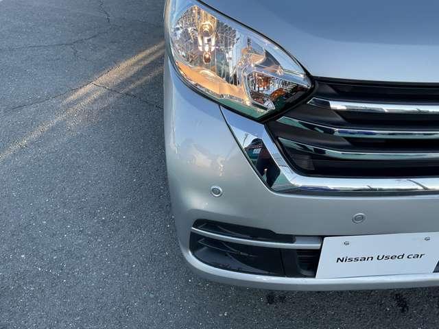 デイズルークス ６６０　Ｘ　日産純正ナビ　プリクラッシュ　パワ－スライドドア　全周囲　アイドリングストップ機能　Ｓキー　ナビＴＶ　運転席エアバック　デュアルエアバッグ　フルオートエアコン　サイドエアバッグ　パワーウィンドウ　ワンセグＴＶ（13枚目）