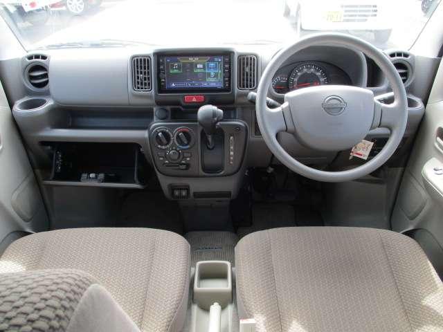 クリッパーバン 660 DX GLパッケージ ハイルーフ 日産純正ナビTV バックカメラ ドライブレ インテリジェントエマージェンシーブレーキ LEDヘッドランプ キーレス パワーウィンドウ ドラレコ バックカメラ ETC アイドリングストップ パワステ 禁煙車 運転席エアバック 助手席エアバック(4枚目)