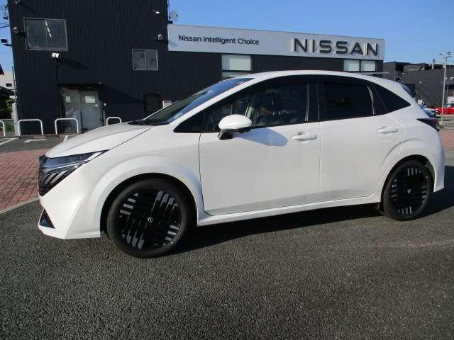 オーラ 1.2 G レザーエディション NissanconnectナビTV 全周囲カメラ ドラ ワンオーナ 追突防止 レーダークルーズ 車線逸脱警報装置 禁煙車 LED ドライブレコーダー 記録簿 バックモニター ETC インテリジェントキー メモリーナビゲーション AW キーレスエントリー(3枚目)