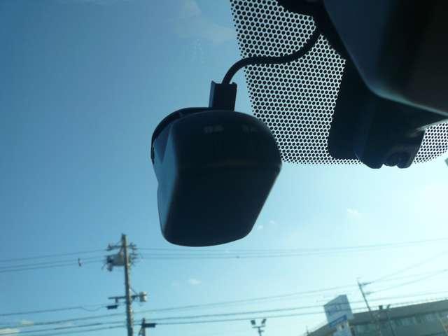 キックス 1.2 X (e-POWER) ナビTV アラウンドカメラ ナビ&TV 追従クルコン スマートキー LEDヘッド レーンアシスト パワーステアリング 盗難防止システム ドライブレコーダー メモリーナビ サイドエアバッグ アルミ AAC キーレス Iストップ(16枚目)