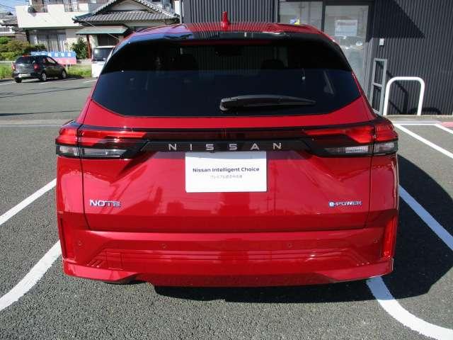 ノート 1.2 X 日産純正MM223D-LナビTV 全周囲カメラ ス リアカメラ 衝突被害軽減ブレ-キ 全方位カメラ ETC付 アルミ 禁煙車 レーダークルーズ レーンアシスト インテリジェントキー ワンオーナー ドラレコ 整備記録簿 ワンセグTV TVナビ 試乗車UP(6枚目)