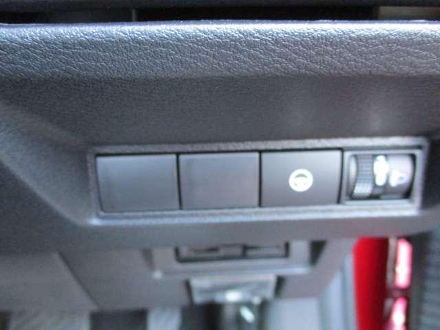 ノート 1.2 X 日産純正MM223D-LナビTV 全周囲カメラ ス リアカメラ 衝突被害軽減ブレ-キ 全方位カメラ ETC付 アルミ 禁煙車 レーダークルーズ レーンアシスト インテリジェントキー ワンオーナー ドラレコ 整備記録簿 ワンセグTV TVナビ 試乗車UP(16枚目)