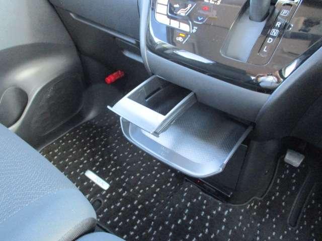 ルークス 660 ハイウェイスターX 日産純正MM223D-LナビTV 全周囲カメラ アイスト 衝突被害軽減ブレ-キ クルコン マルチビューカメラ 車線逸脱警報装置 LED スマートキー パワーウィンドウ ワンオーナー カーテンエアバック ドライブレコーダー ナビTV バックカメラ(16枚目)