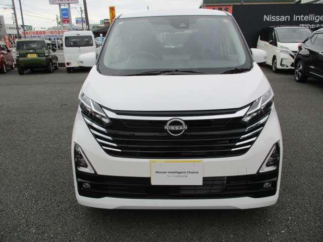 デイズ 660 ハイウェイスターX プロパイロット エディション 日産純正MM223DLナビTV 全周囲カメラ スマートキー&プッシュスタート 禁煙 LEDヘッド レーダークルーズ ワンオ-ナ- ETC アイドリングストップ LKAS ドラレコ パワーステアリング 点検記録簿 オートエアコン Bカメラ ワンセグ(3枚目)