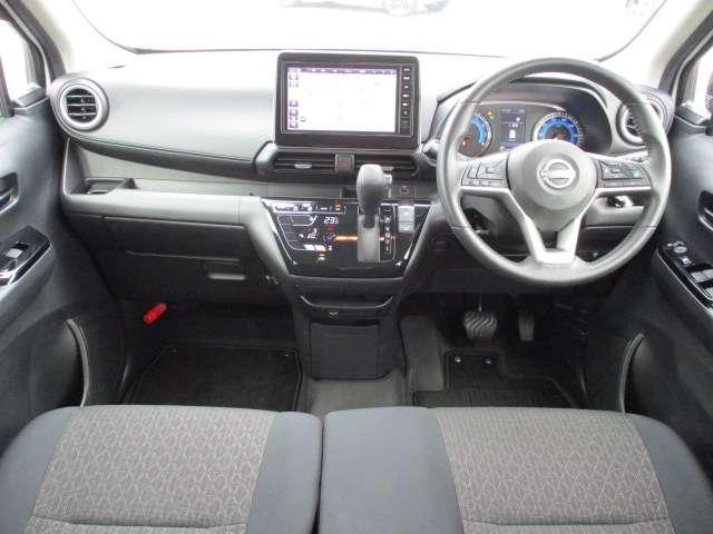 デイズ 660 ハイウェイスターX プロパイロット エディション 日産純正MM223DLナビTV 全周囲カメラ スマートキー&プッシュスタート 禁煙 LEDヘッド レーダークルーズ ワンオ-ナ- ETC アイドリングストップ LKAS ドラレコ パワーステアリング 点検記録簿 オートエアコン Bカメラ ワンセグ(4枚目)