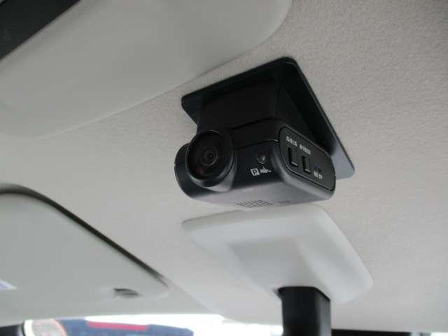 ルークス ６６０　ハイウェイスターＸ　アーバンクロム　プロパイロット　エディション　日産純正ＭＭ２２３Ｄ－ＬナビＴＶ　全周囲カメラ　ＬＥＤライト　エマブレ　試乗車　アダプティブクルーズコントロール　両側パワースライドドア　アイドリングＳ　ドラレコ　ＥＴＣ　禁煙車　ＰＳ　車線逸脱警報　インテリジェントキー　ワンオーナー　メモリナビ（18枚目）