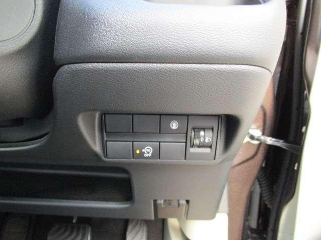 デイズ ６６０　Ｘ　デイスプレイオーデイオ　アラウンドＭ　スマートキー　バックカメラ　１オーナー　アイドリングストップ　キーレス　フルオートエアコン　記録簿　運転席エアバック　ＰＳ　アルミホイール　ＡＢＳ　パワーウィンドウ　サイドカメラ（10枚目）