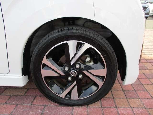 デイズ ６６０　ハイウェイスターＧターボ　アラウンドビューモニターＬＥＤライト　車線逸脱　インテリジェントアラウンドビューモニター　ＬＥＤ　スマートキー　エアバック　キーフリー　サイドカメラ　バックカメラ　パワーステアリング　フルオートエアコン　パワーウィンドウ　ＡＢＳ　ワンオナ（11枚目）