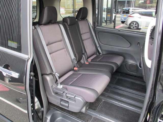 セレナ 2.0 ハイウェイスター VセレクションII 日産純正MM518D-LナビTV 後席モニター バックモニタ 全周囲モニタ アイスト インテリキー LEDライト ETC車載器 サイドエアバッグ 記録簿 ドライブレコーダー メモリ-ナビ アルミ TVナビ エアバック ABS Wエアバッグ(20枚目)