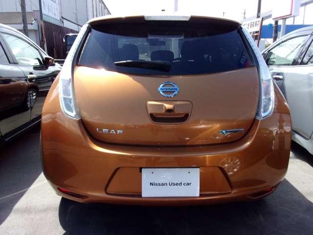 30kWh X クルーズコントロール 衝突被害軽減システム ワンオ-ナ-車 ETC ナビ メモリーナビ スマートキー アルミ 記録簿 CD カセット(4枚目)