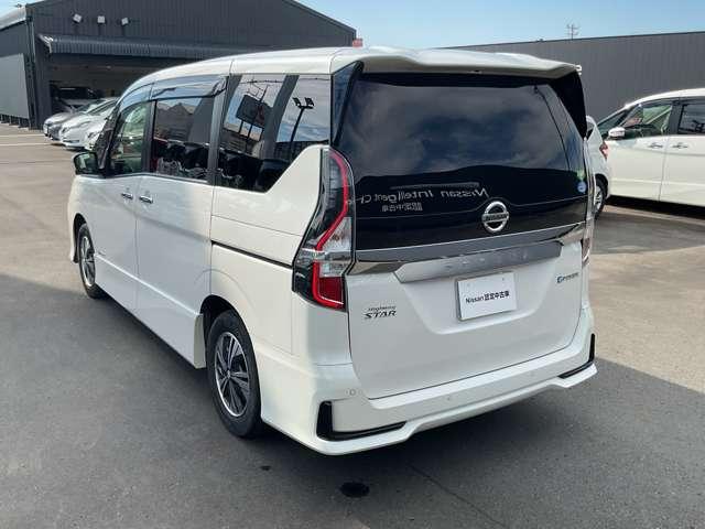 セレナ 1.2 e-POWER ハイウェイスター V 純正ナビ LEDライト ドラレコ 全周囲カメラ エマジェンシーブレーキ 1オナ スマキー LED レーンアシスト クルコン ETC ドラレコ サイドカーテンエアバック フルオートエアコン アルミホイール エアバック メモリーナビ キーフリー ABS(6枚目)