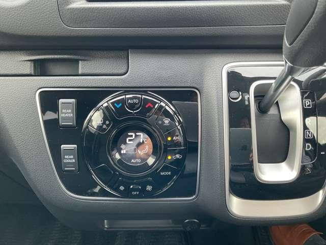 キャラバン 2.4 プレミアムGX ロングボディ ディーゼルターボ 純正ナビ LEDライト アラウンドモニター ETC LEDヘッド メモリーナビ バックカメラ エアコン ドライブレコーダー パワーウィンドウ パワーステアリング スマートキー&プッシュスタート 踏み間違い防止アシスト(19枚目)